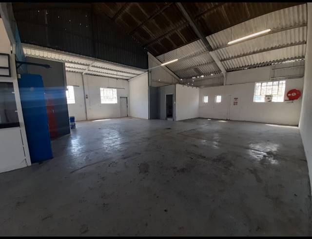 1,695M² BUILDING SOLD IN ATHLONE